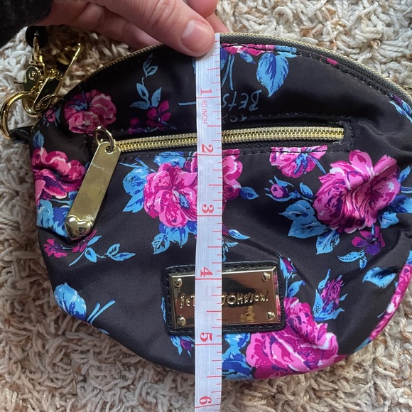 Betsy Johnson Small Crossbody Purse - Picture 15 of 16